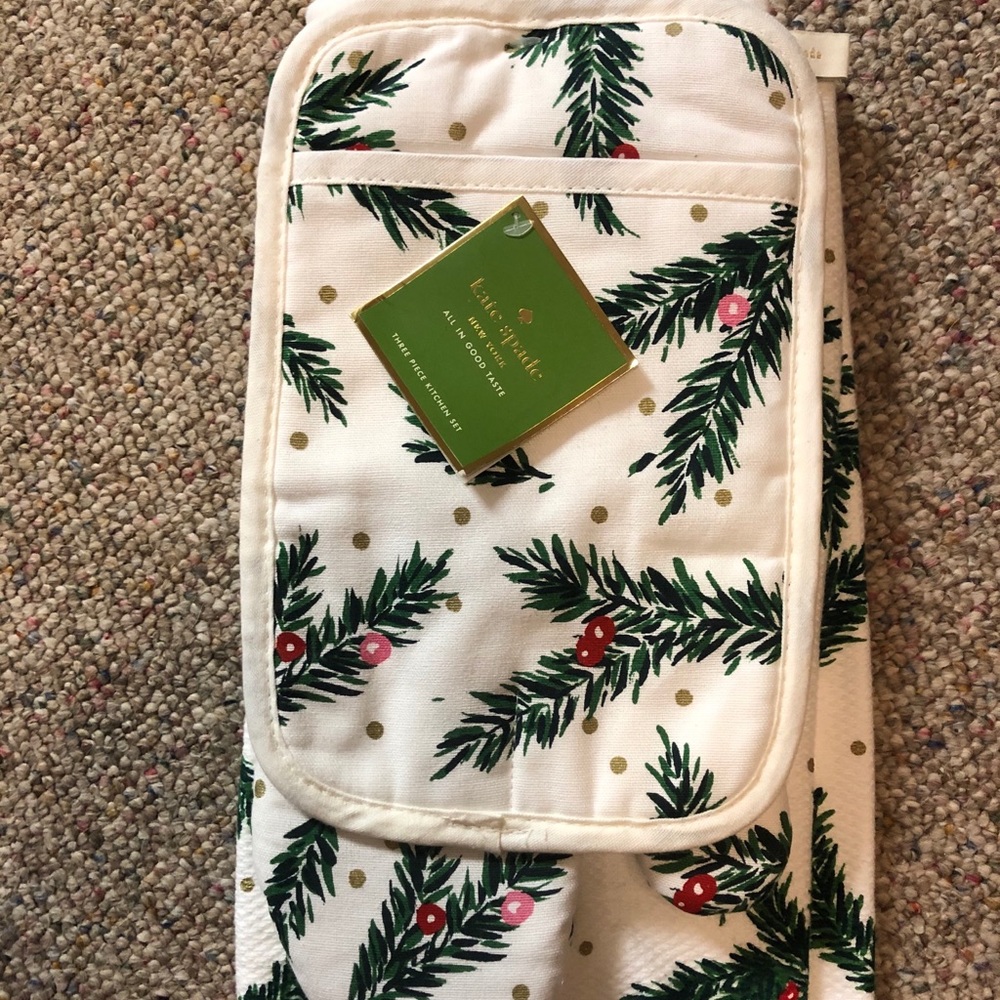 ๐ Kate Spade โ ๏ธ Pine Needles 3 Piece Kitchen Set - Picture 8 of 10